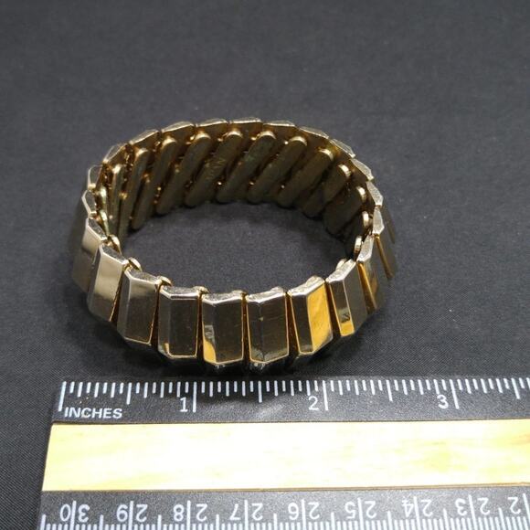 Vintage Modernist Japan Expansion Bracelet, Gold Tone, 6 Inches - Picture 5 of 7